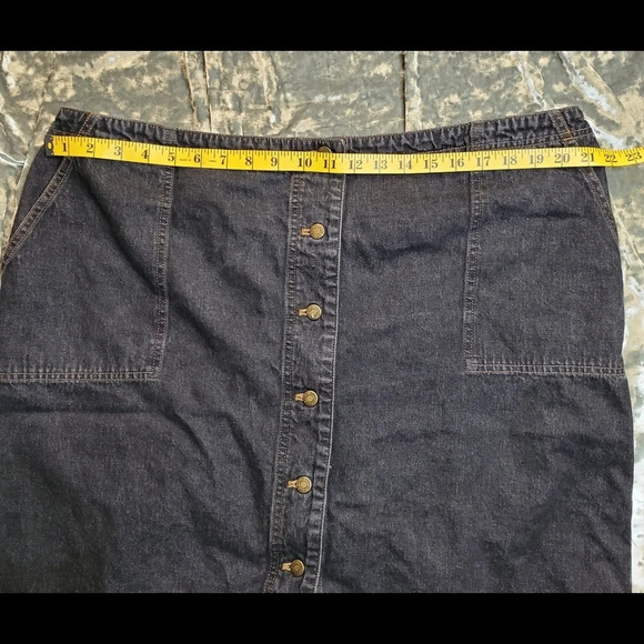 Lauren Jeans Co. Button Front Denim Skirt - Picture 4 of 6